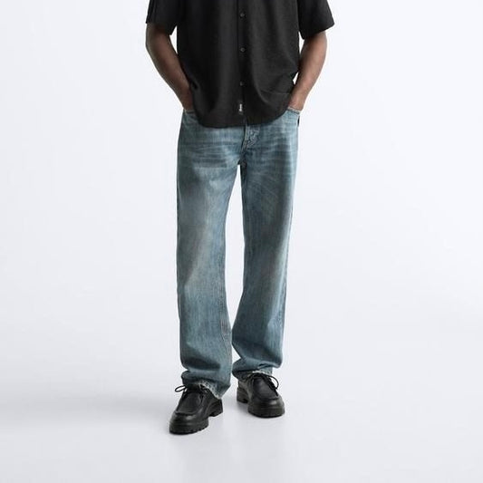 straight‑fit denim